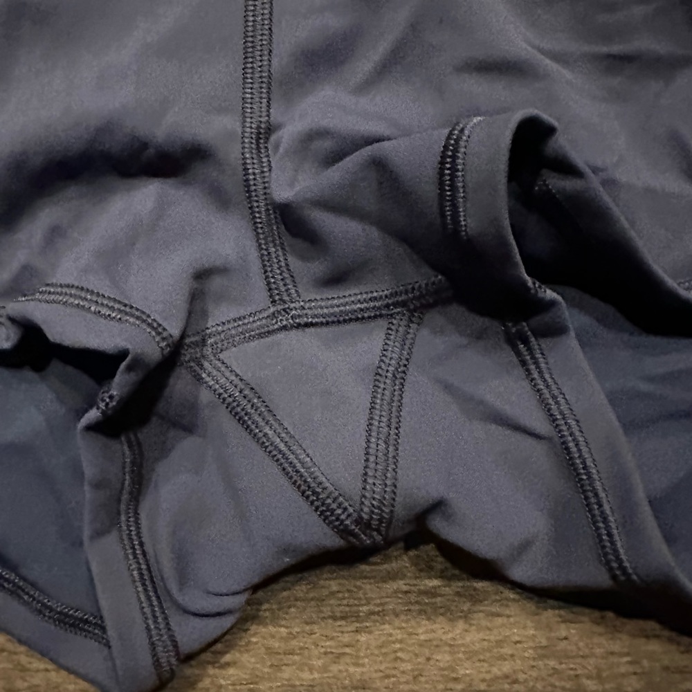 Lululemon spandex - Picture 2 of 4
